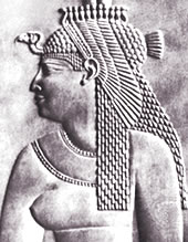 戴王冠的埃及艳后浅浮雕
