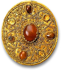 古代斯基泰黄金和宝石胸针