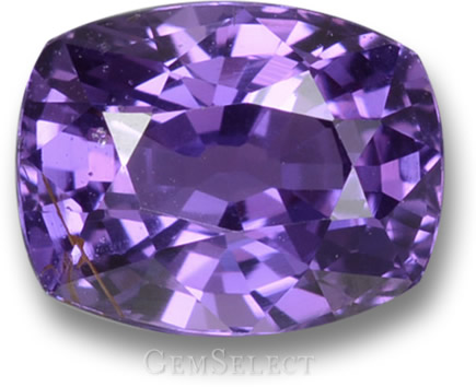 未经加热的天然内含物紫色蓝宝石