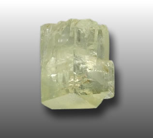 来自巴西的 Amblygonite 原石