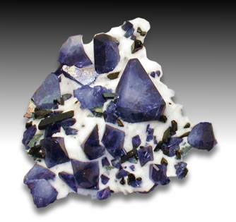 Benitoite Natrolite 基质