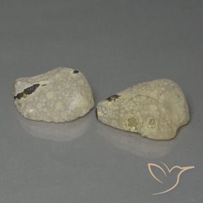 31.86克拉天然玛瑙晶洞，花式切割，不透明