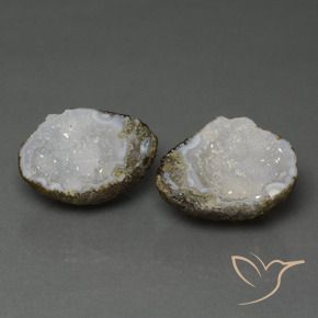 29.06克拉天然玛瑙晶洞，花式切割，不透明