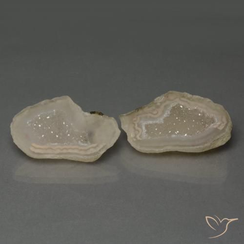 22.90克拉天然玛瑙晶洞，花式切割，不透明