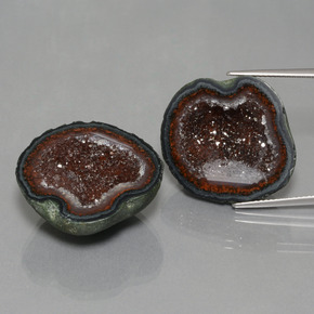 52.45克拉天然玛瑙晶洞，异形，不透明