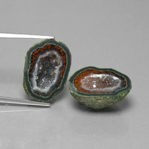 23.55克拉天然玛瑙晶洞，异形，不透明