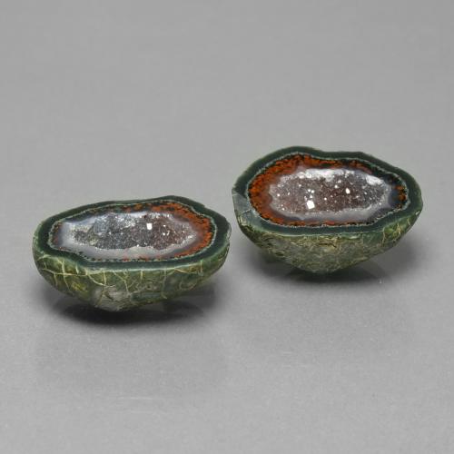 23.55克拉天然玛瑙晶洞，异形，不透明