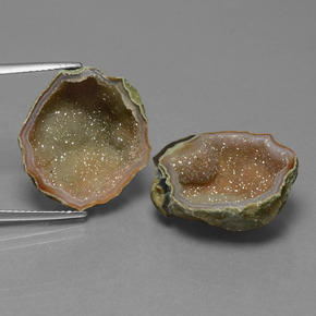 16.50克拉天然玛瑙晶洞，异形，不透明