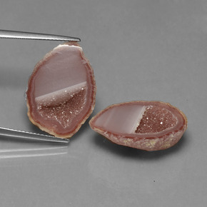 克拉天然玛瑙晶洞，异形，不透明