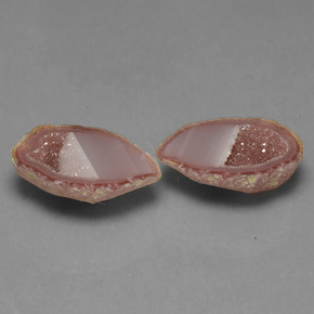 克拉天然玛瑙晶洞，异形，不透明