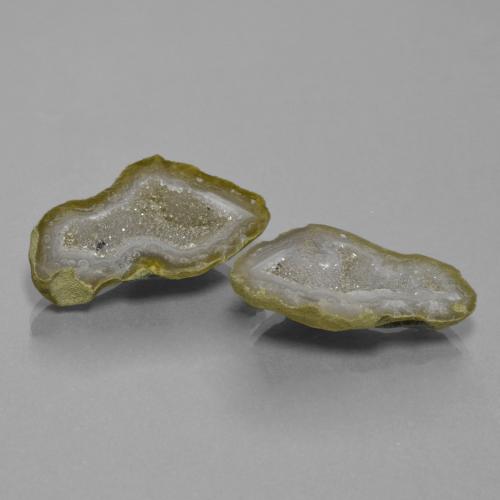 28.39天然多色玛瑙晶洞，异形，27.3×15.8毫米，不透明