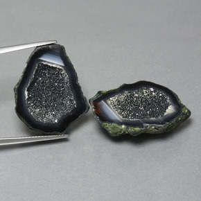 32.36克拉天然玛瑙晶洞，异形，不透明