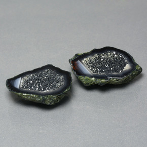 32.36克拉天然玛瑙晶洞，异形，不透明