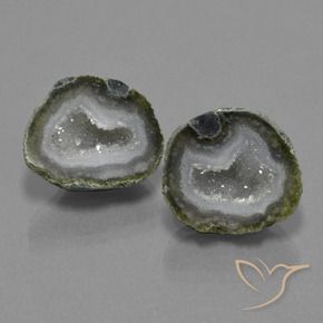 21.43克拉天然玛瑙晶洞，花式切割，不透明