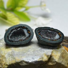 38.73克拉天然玛瑙晶洞，异形，不透明