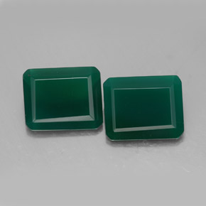 天然绿色玛瑙，透明，10.1×8.2毫米，透明/半透明