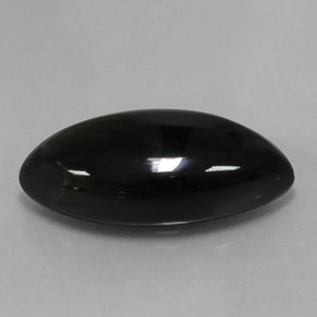 20.63克拉天然黑色玛瑙，马眼形，26.9×13.2毫米，不透明