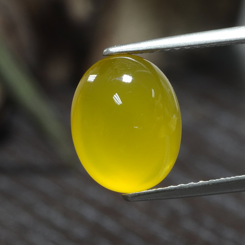 3.84克拉天然玛瑙，椭圆形切割，半透明