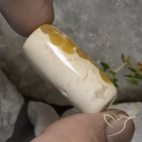 56.94克拉天然玛瑙，异形，不透明