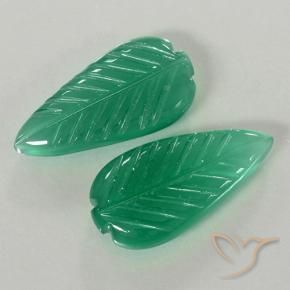 7.67天然绿色玛瑙，花形切工，19×9.7毫米，半透明