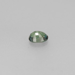 0.18克拉天然多色亚历山大石，椭圆形切割，3.8×2.7毫米，VS
