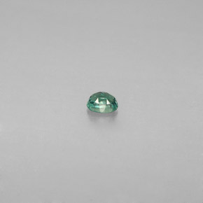0.12克拉天然多色亚历山大石，椭圆形切割，3.1×2.3毫米，VS