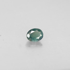0.14克拉天然多色亚历山大石，椭圆形切割，3.3×2.6毫米，VS
