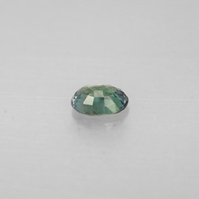 0.17克拉天然多色亚历山大石，椭圆形切割，3.9×2.9毫米，VS