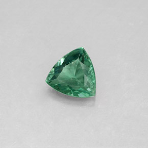 0.24克拉天然多色亚历山大石，三角形，4.1×4.1毫米，VS
