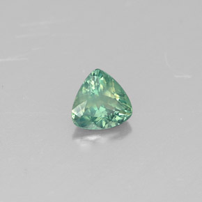 0.24克拉天然多色亚历山大石，三角形，3.8×3.7毫米，VS