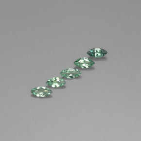 克拉天然紫翠玉，榄尖形，VS