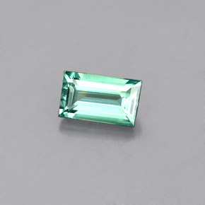 0.37克拉天然多色亚历山大石，长方形切工，5.1×3毫米，VVS-VS
