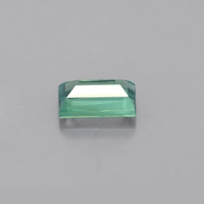 0.37克拉天然多色亚历山大石，长方形切工，5.1×3毫米，VVS-VS