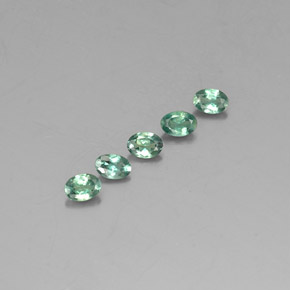 克拉天然紫翠玉，椭圆形切割，VVS-VS