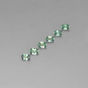 克拉天然紫翠玉，椭圆形切割，VS