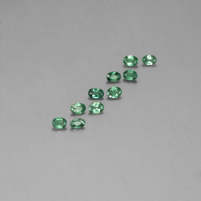 天然多色亚历山大石，椭圆形切割，3.5×2.3毫米，VS