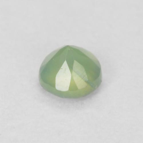 0.06克拉天然绿色亚历山大石，圆形切割，2.12毫米，VVS