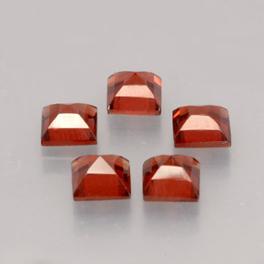 天然红色铁铝榴石，方形，4.2×4.2毫米，VVS-VS