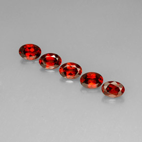 克拉天然铁铝榴石石榴石，椭圆形切割，VS