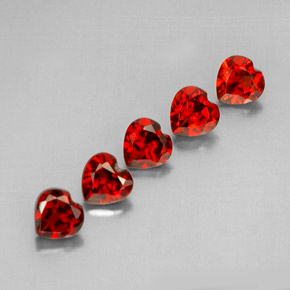 克拉天然铁铝榴石石榴石，心形，VS