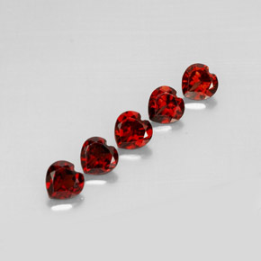 克拉天然铁铝榴石石榴石，心形，VS