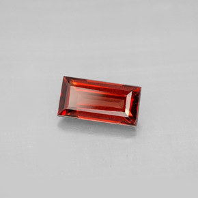 1.18克拉天然红色铁铝榴石，长方形切工，8.1×4.1毫米，VVS-VS