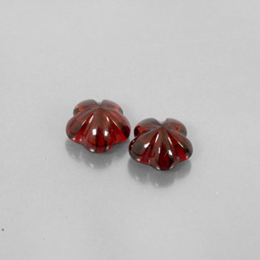 天然红色铁铝榴石，透明，7×6.9毫米，透明/半透明