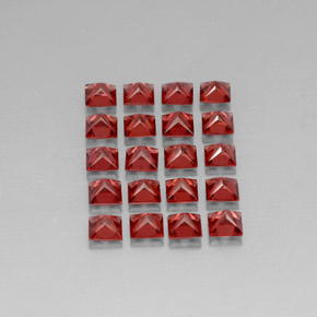 天然红色铁铝榴石，方形，4×4毫米，VVS-VS