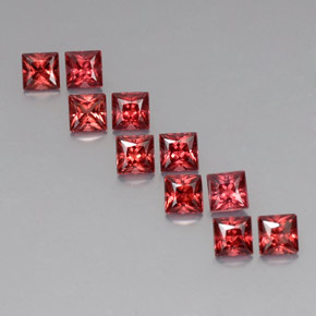 天然红色铁铝榴石，方形，4×4毫米，VVS-VS