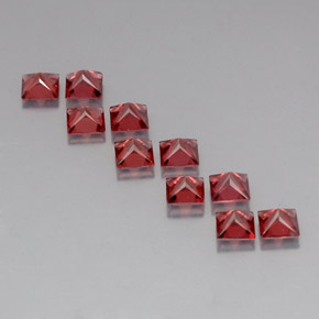 天然红色铁铝榴石，方形，4×4毫米，VVS-VS