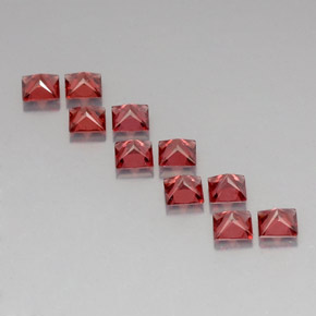 天然红色铁铝榴石，方形，3.9×3.9毫米，VVS-VS