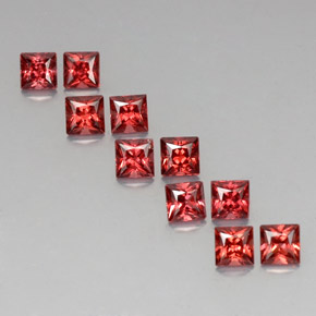 天然红色铁铝榴石，方形，4×4毫米，VVS-VS