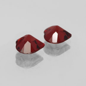 克拉天然铁铝榴石石榴石，心形，VVS-VS