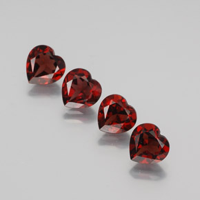 克拉天然铁铝榴石石榴石，心形，VVS